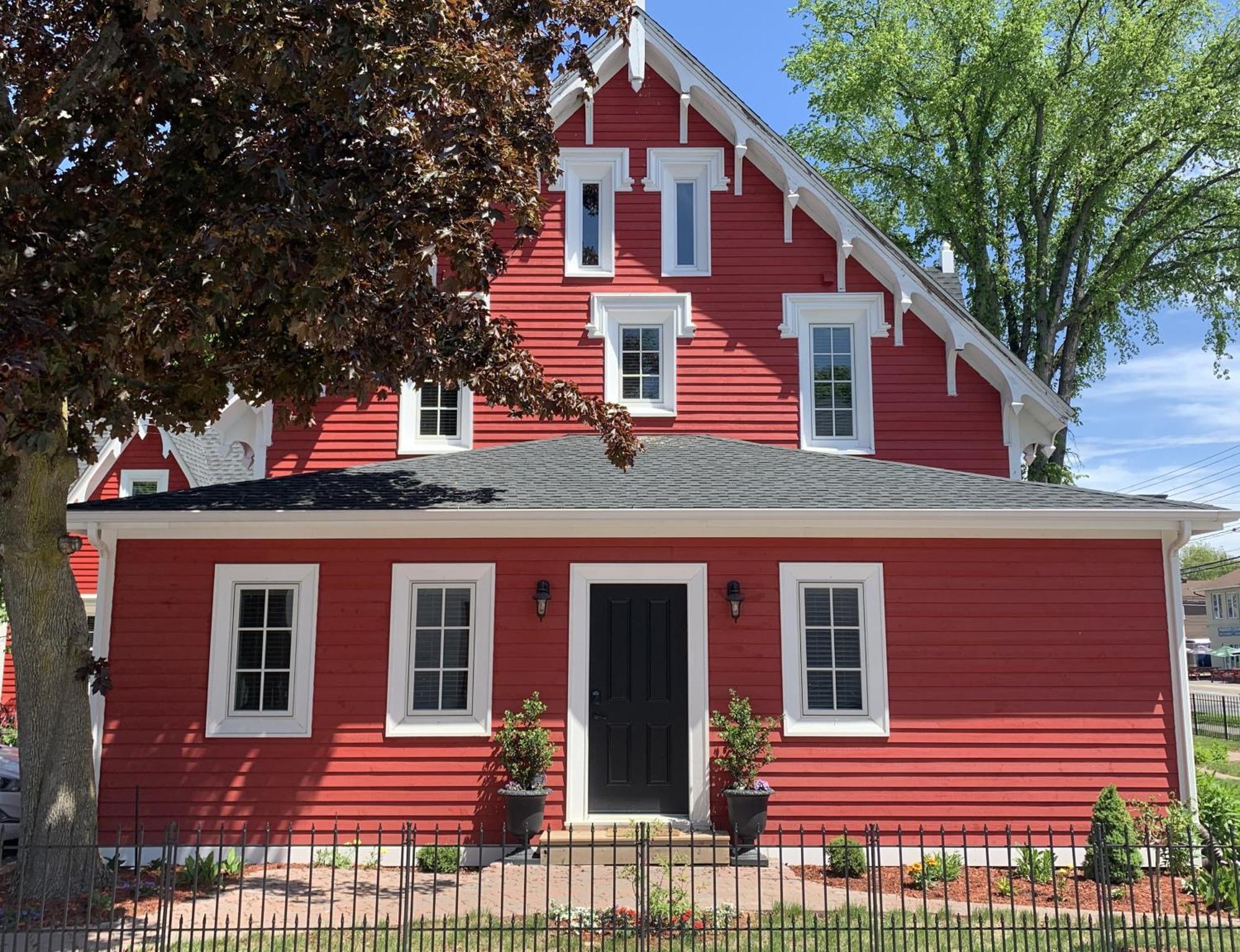 The Red House Fredericton Panzió Kültér fotó